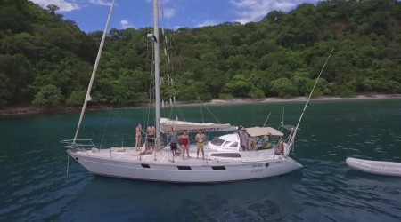 CLASSIC SAILING BOAT IN GUANACASTE 