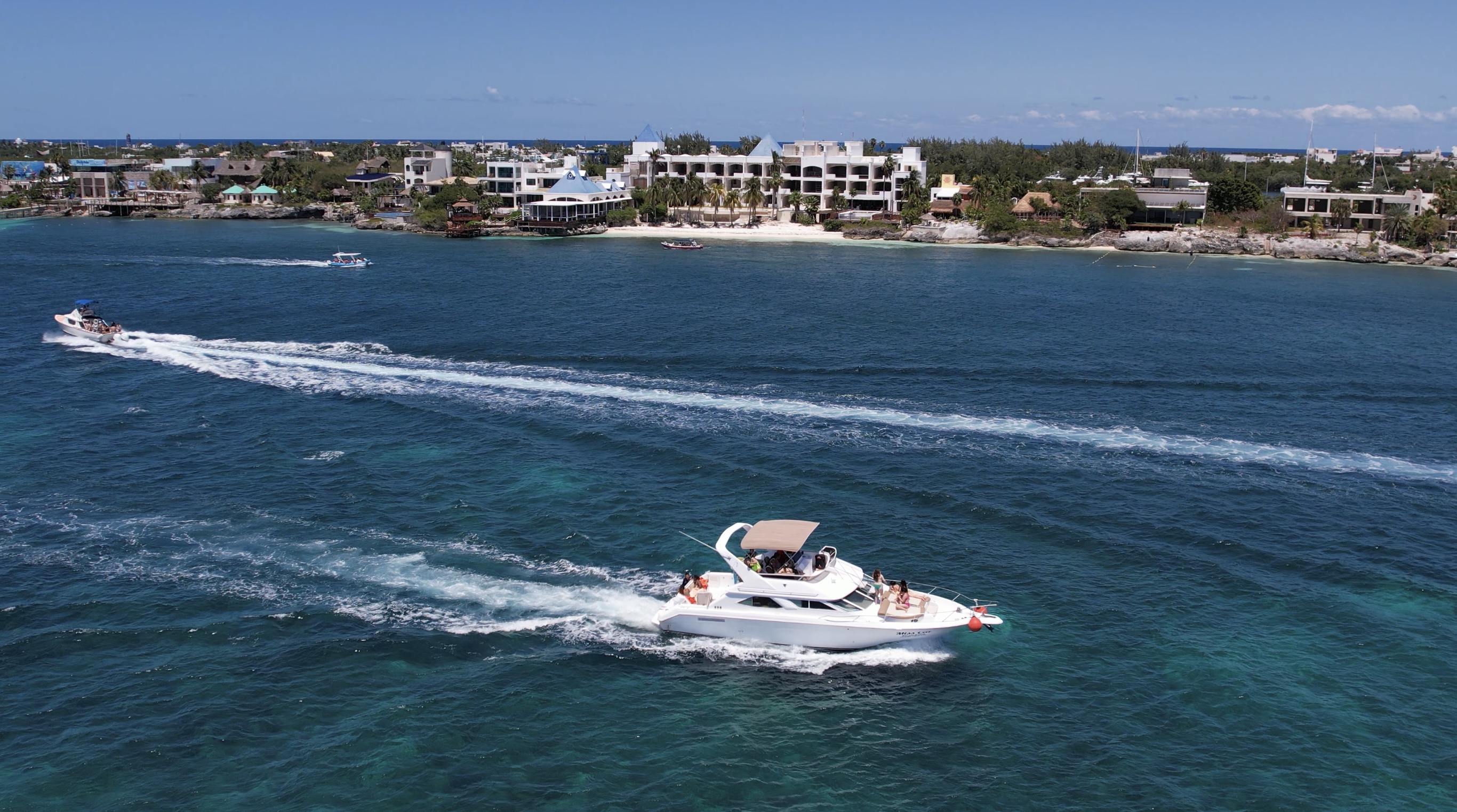 YATE SEA RAY 80FT DE LUJO