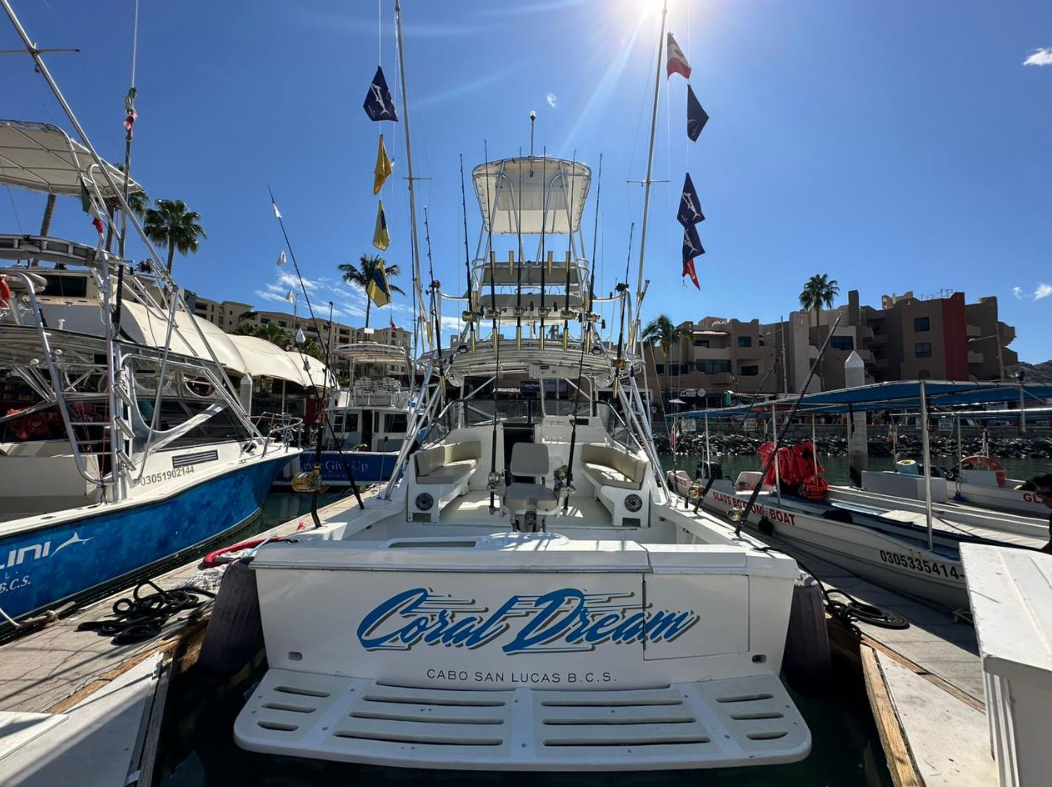 Legendary Blackfin Sportfishing Boat for Charter