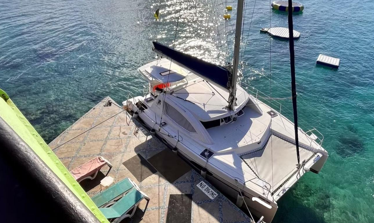 Sail in Montego Bay! 39-Ft Leopard Catamaran