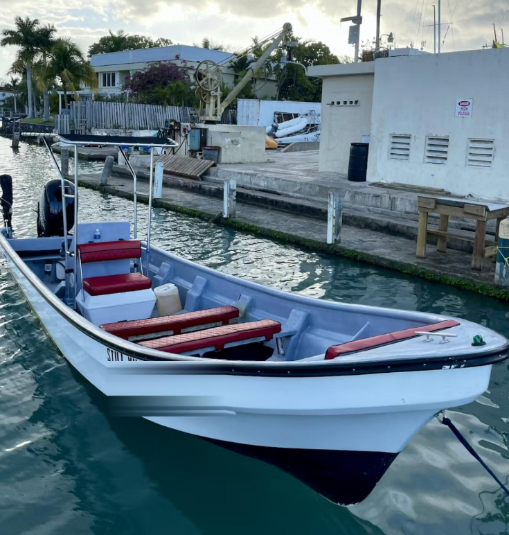 Perfect Center Console for Fishing and Beach Trips