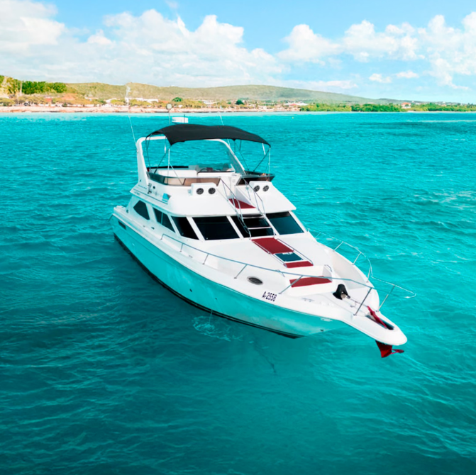 The Midnight Sun, Affordable Luxury Motor Yacht