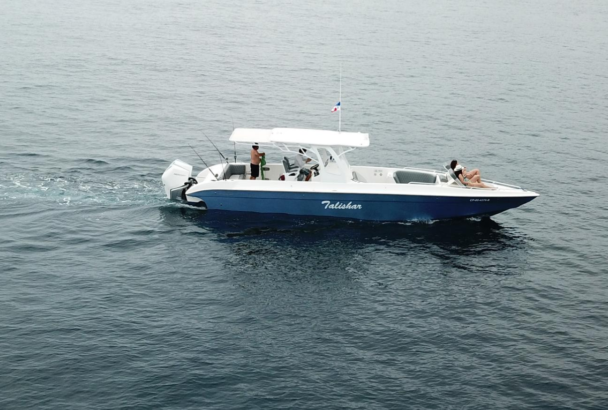 Todomar 38' Boat Rental in Panama City, Panama