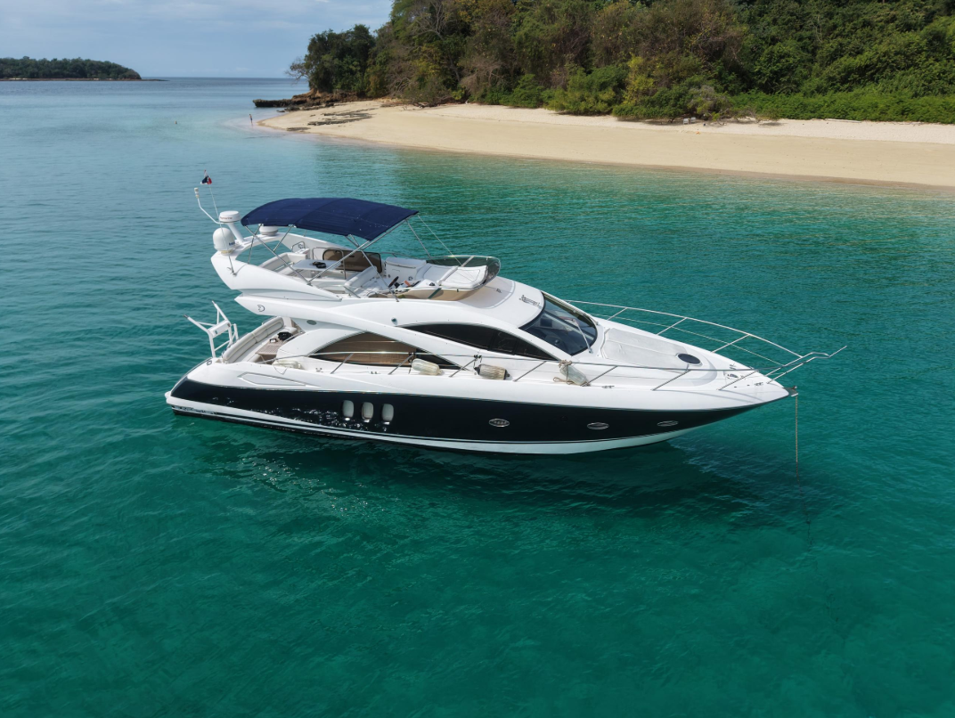 56-Ft Sunseeker Predator Motor Yacht in Panama City, Panama