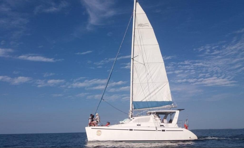 Leopard 38 Luxury Sailing Catamaran in Placencia, Belize