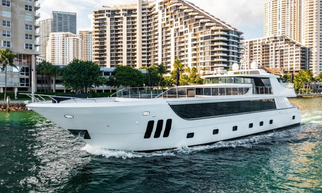 Captain-Chartered 112-Ft Megayacht from Miami to the Bahamas