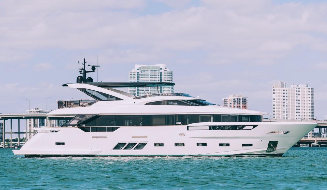 87-Ft Luxury Dreamline with an Extensive Collection of Water Toys Serving the Bahamas, British Virgin Islands & St. Thomas