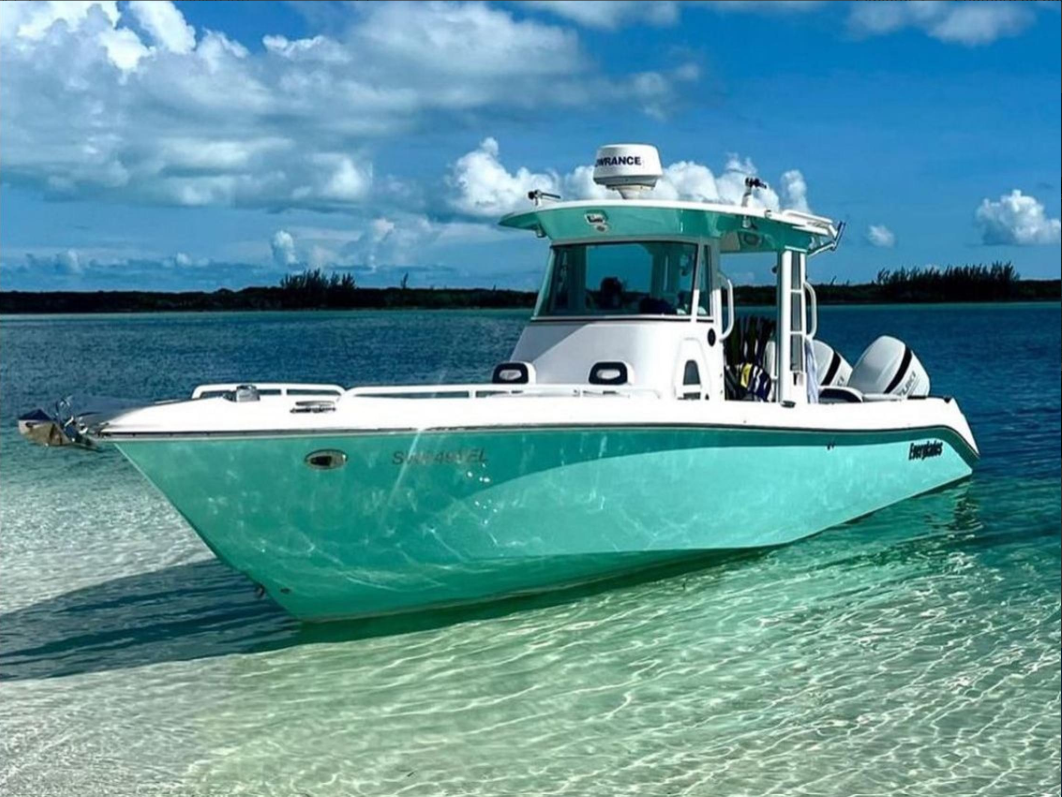32-Ft Everglades Center Console – Spanish Wells, Harbour Island, Bahamas