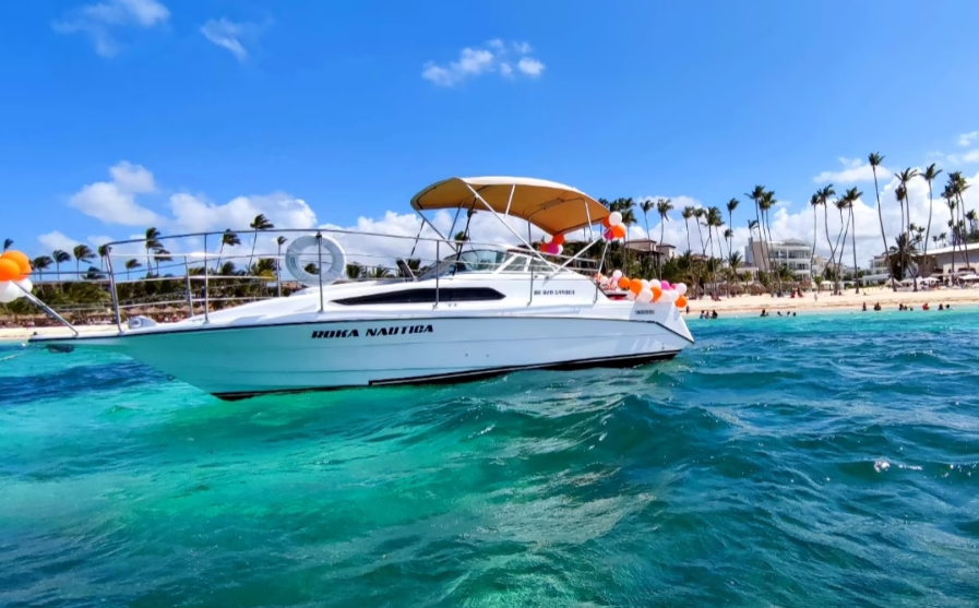 PRIVATE Boat Tour: Snorkeling, Marine Pool & Wild Beach