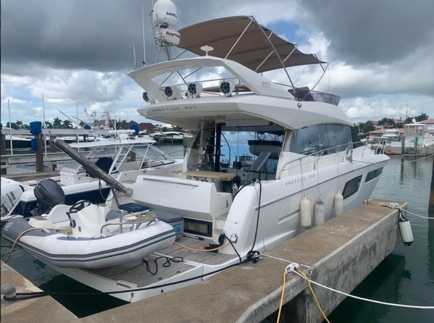 Prestige 50 Yacht in Casa de Campo, La Romana