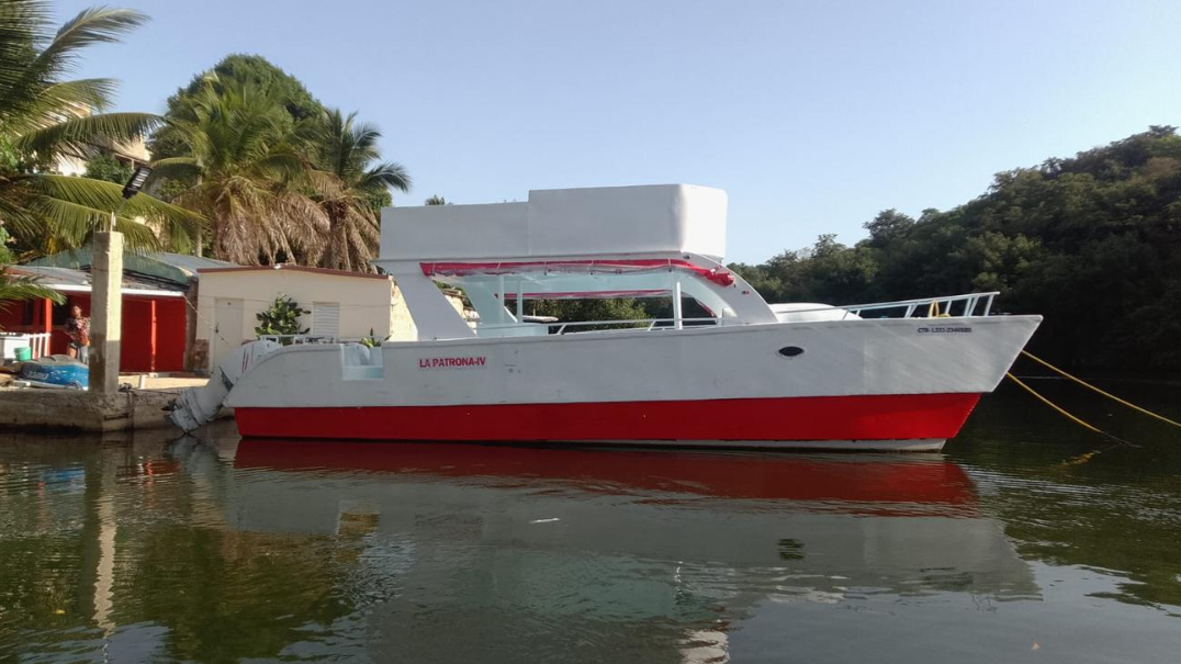 Explore Paradise Aboard a Private Catamaran – Perfect for Groups!