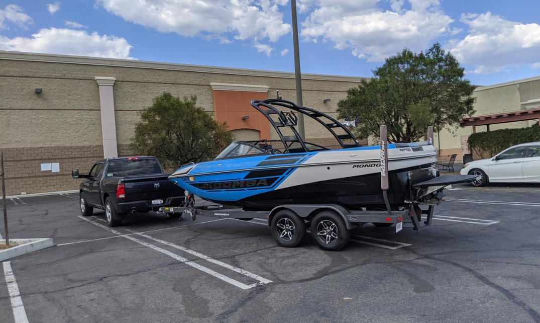 Moomba Mondo Surf Edition in Lakeside